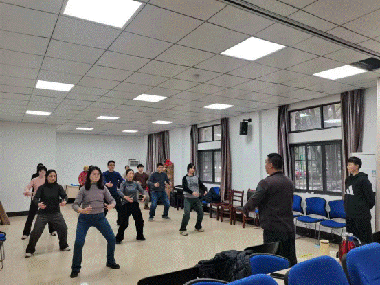 https://hubei-university.com/_s_/csi/__local/E/D1/88/C23CC47B02B56C0936DA2A4744B_31844601_E099B.png