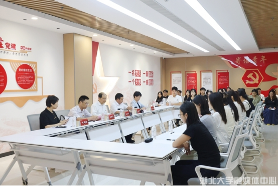 省委教育工委指导我校学...