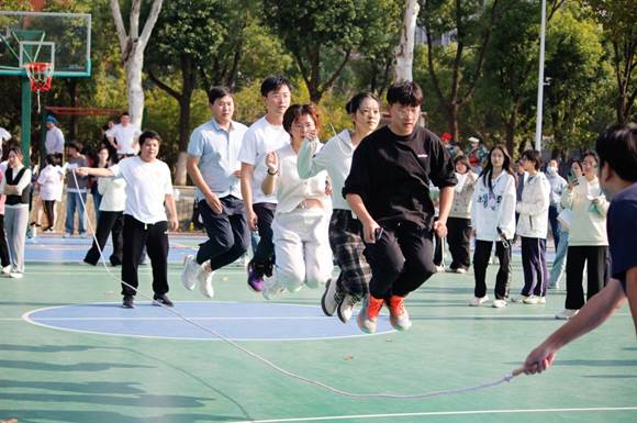 http://hubei-university.com/_s_/tsjy/__local/9/01/1D/F9FC036C1C5935D0C865DA3DAA6_F053179C_1F630.jpg