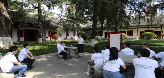 http://hubei-university.com/_s_/matsci/__local/8/40/04/155AAE1E2A689117E06491A0636_74B9416F_8FAF3.png