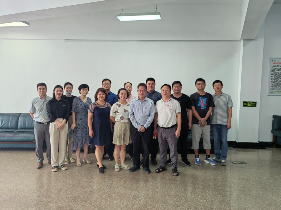 说明: C:\Users\admin\Desktop\日常\党支部\2022年7月\慰问商学院.jpg