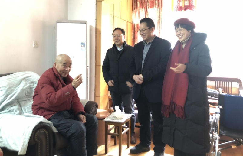 说明: http://hubei-university.com/__local/C/3B/26/4AB66932B8DC1FC8050495161BF_3D83EE80_82C3E.png