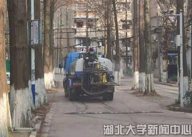 说明: http://hubei-university.com/__local/C/9F/F9/FB2BE682AB0D2A16060B1F4C45B_7189C22A_3CDC5.jpg?e=.jpg
