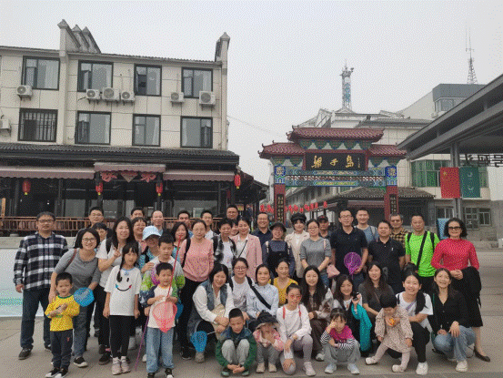 http://hubei-university.com/_s_/csi/__local/0/FE/54/D9F2F95B60177C7B774CC1FE686_1F447F37_E099B.png