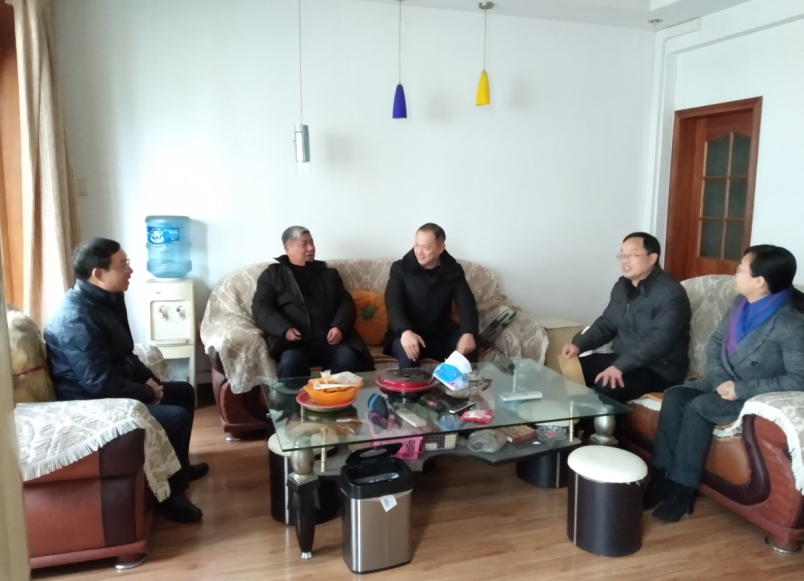 说明: http://hubei-university.com/__local/F/2A/3E/45B9CD9A780A7B01DD583A23113_052D8D1D_99B15.png