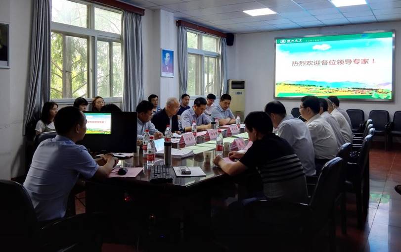 http://hubei-university.com/_s_/marx/__local/E/06/2C/588BDB00745A43D60E665419283_0045AC85_1829B.jpg
